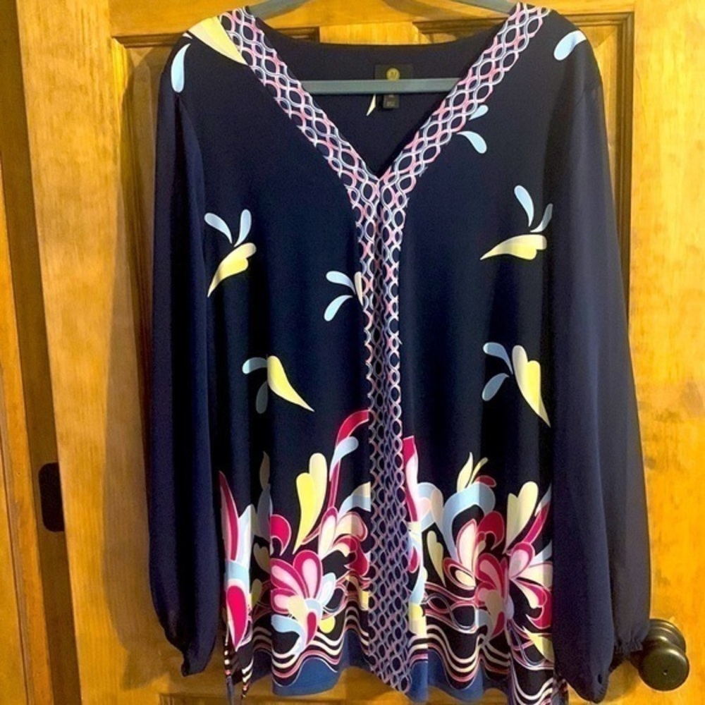 EUC JM Collection Like New Navy Tunic with sheer sleeves XXL